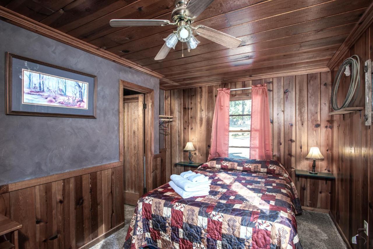 Apache Village 7, Queen Bed, Midtown, Sleeps 2 رويدوسو، نيومكسيكو المظهر الخارجي الصورة